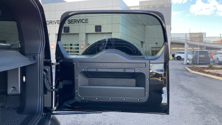 Land Rover Defender 3.0 D250 X-Dynamic S 90 3dr Auto Diesel Estate